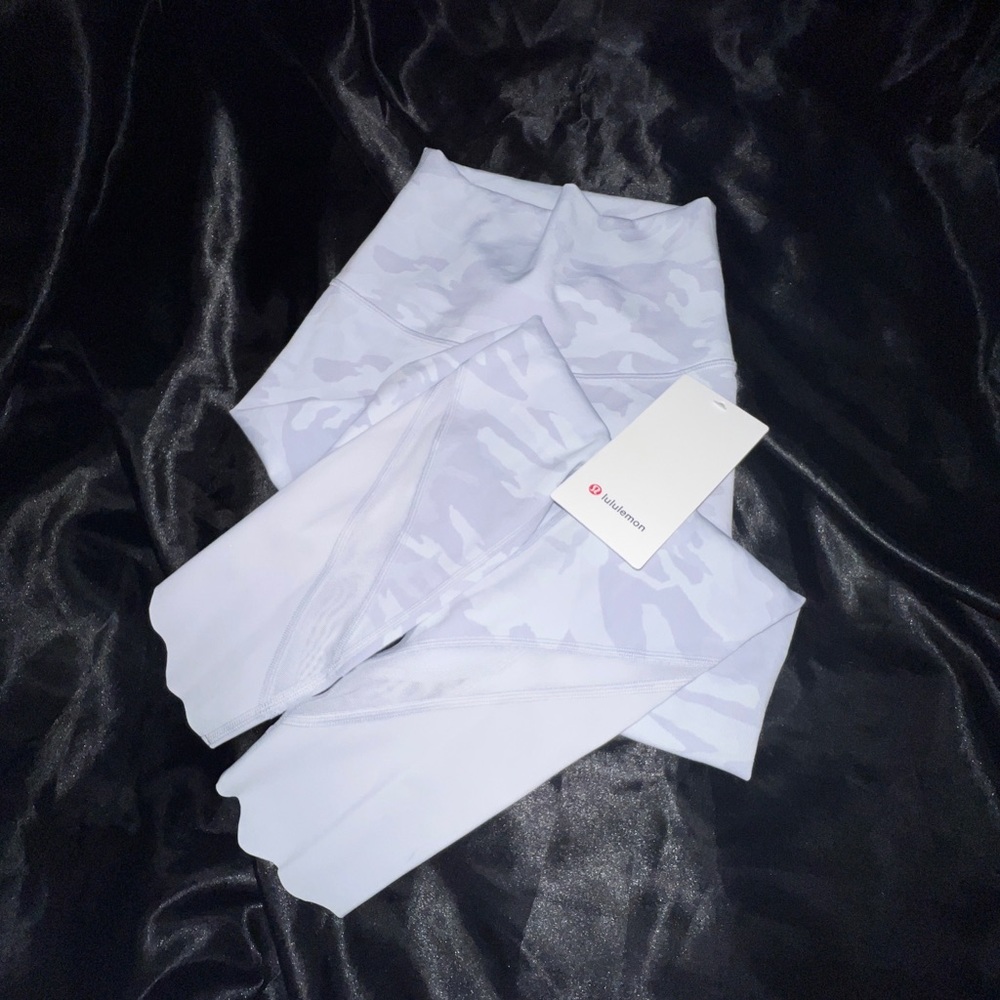 perfect condition, discounted lululemon leggings!